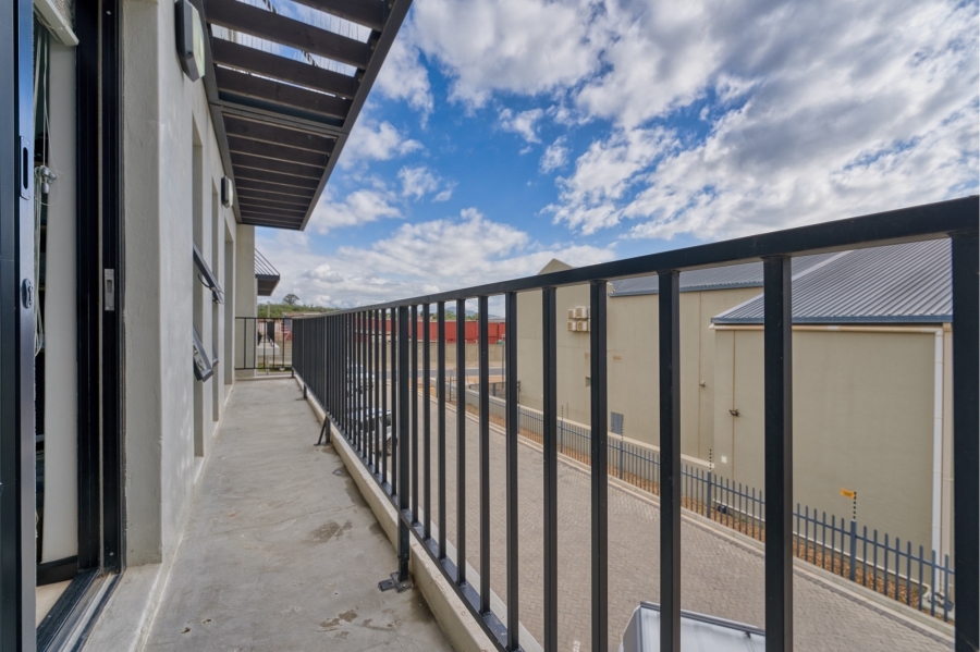 To Let commercial Property for Rent in De Zoete Inval Western Cape